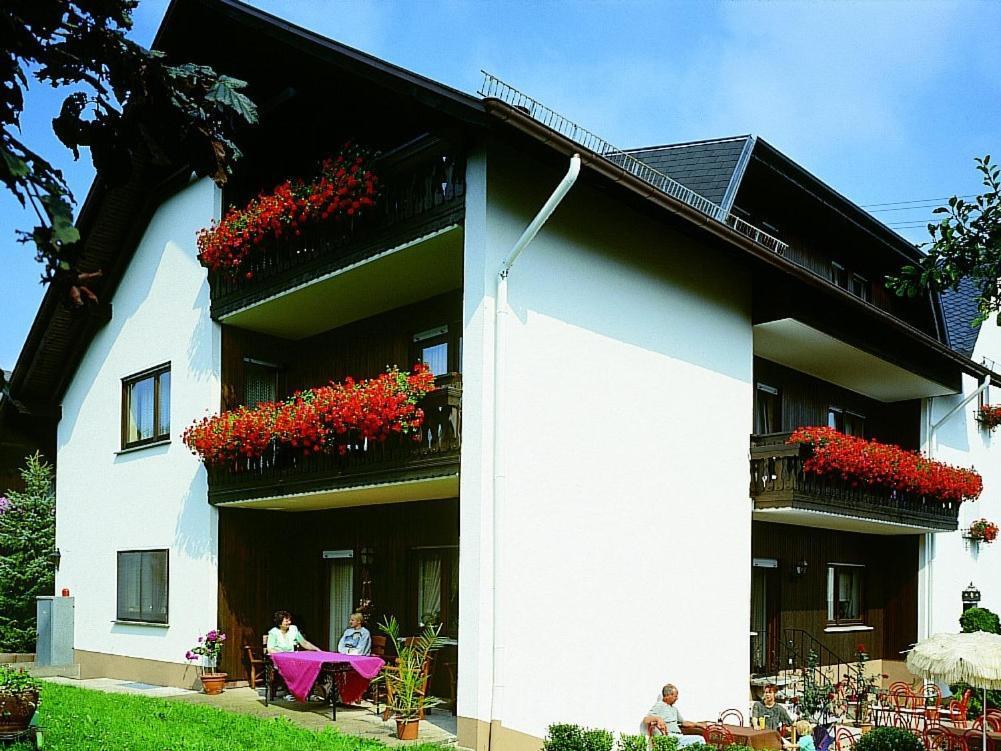 Pension Waldesruh Welschneudorf Luaran gambar